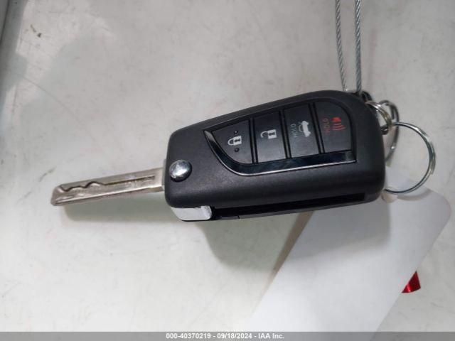 JTDEPMAEXNJ210660 Toyota COROLLA LE