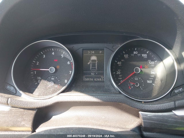 1VWBT7A33GC012070 Volkswagen Passat 1.8t Se