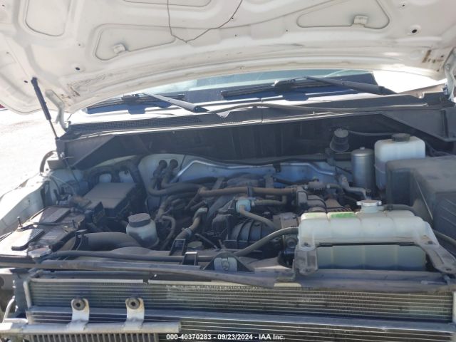 1N6AF0KY4JN803675 Nissan Nv Cargo Nv2500 Hd Sv V8