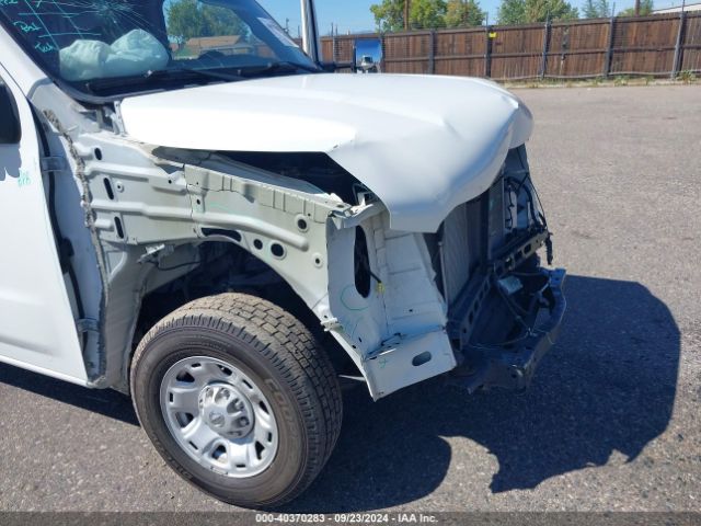 1N6AF0KY4JN803675 Nissan Nv Cargo Nv2500 Hd Sv V8