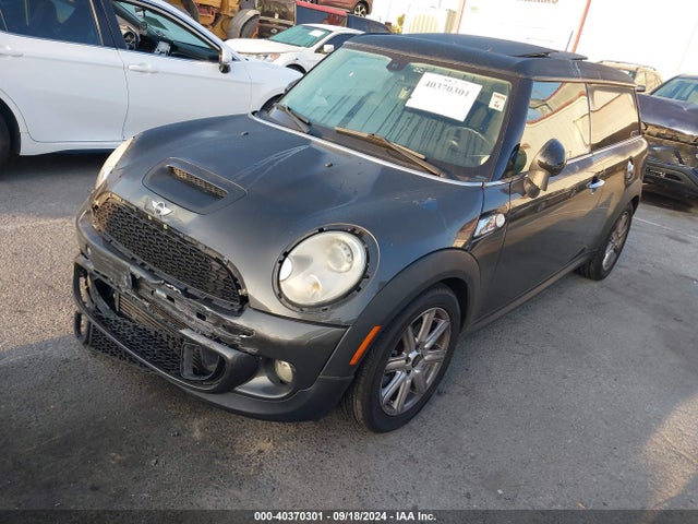 2011 MINI COOPER S CLUBMAN WMWZG3C52BTY35544 Photo 1