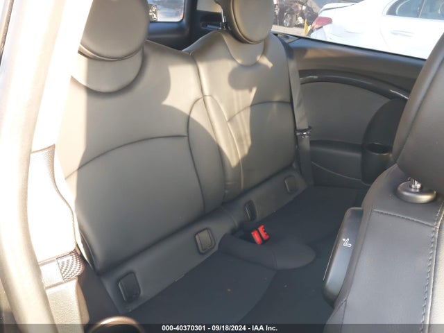 2011 MINI COOPER S CLUBMAN WMWZG3C52BTY35544 Photo 7