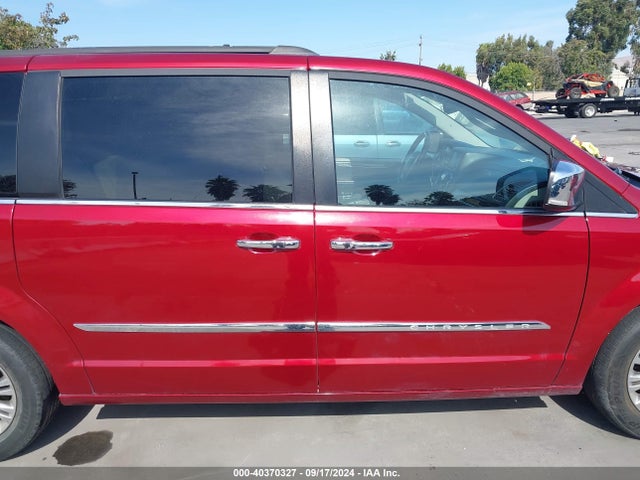 2C4RC1CG1GR104400 Chrysler Town & Country Touring-l Anniversary Edition