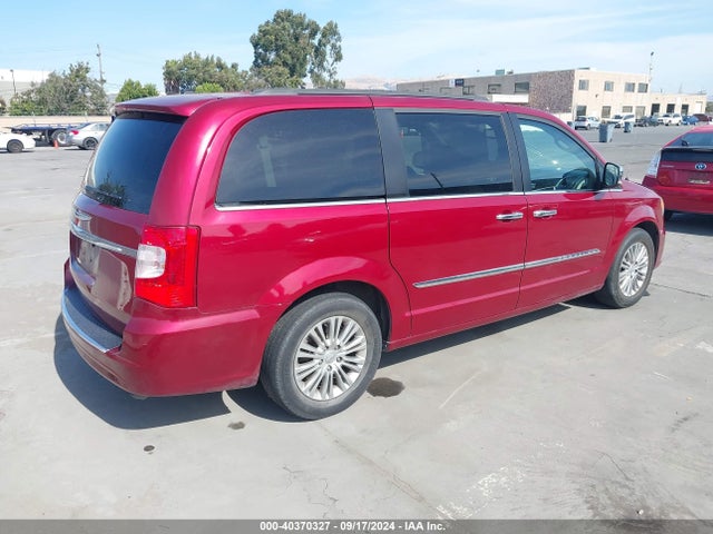 2C4RC1CG1GR104400 Chrysler Town & Country Touring-l Anniversary Edition