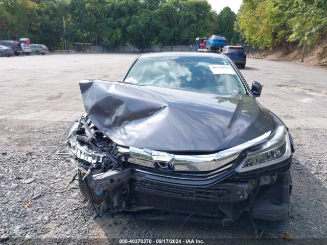 1HGCR3F9XHA011721 Honda Accord Touring V6