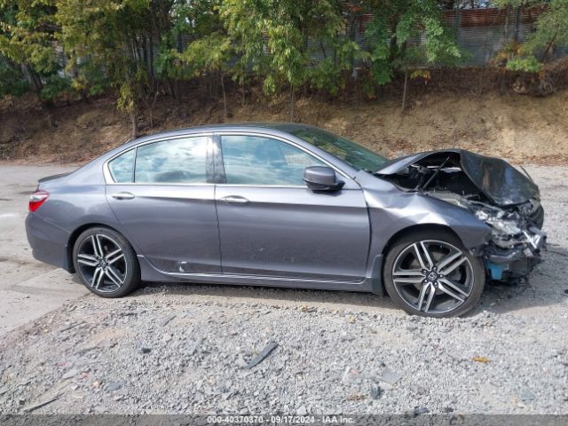 1HGCR3F9XHA011721 Honda Accord Touring V6