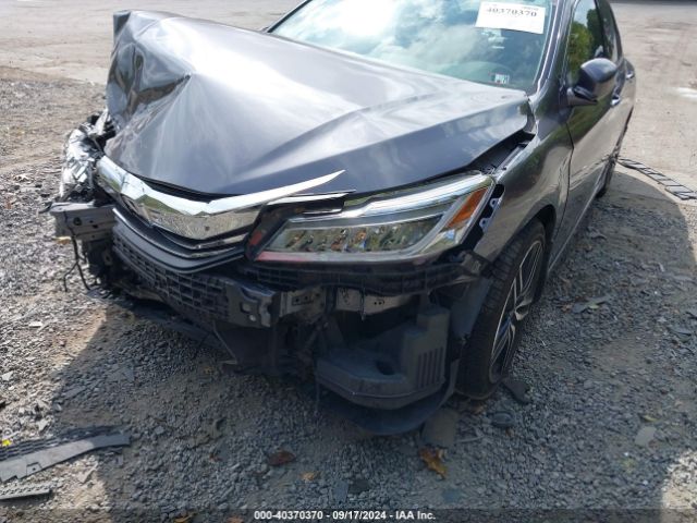 1HGCR3F9XHA011721 Honda Accord Touring V6