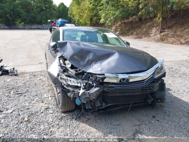 1HGCR3F9XHA011721 Honda Accord Touring V6