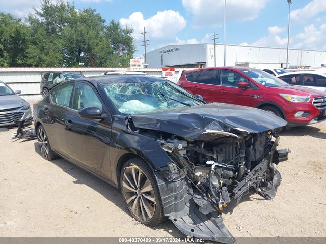 2022 1N4BL4CV2NN386130 main image