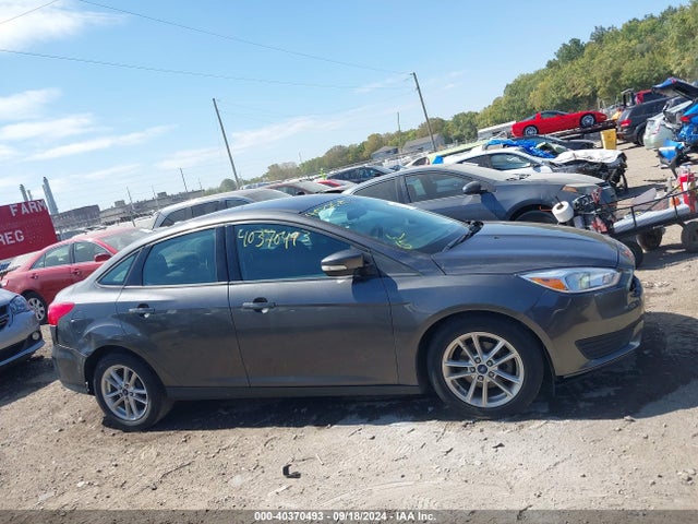 Aukcja sprzedaży 2015 Ford Focus Se, vin: 1FADP3F22FL329478, numer aukcji: 40370493