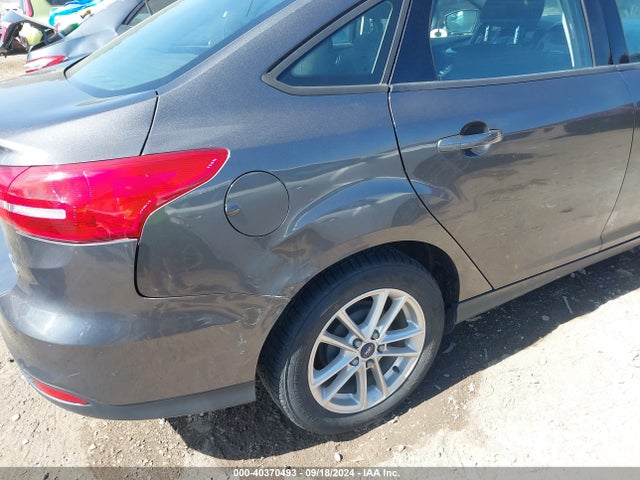 Aukcja sprzedaży 2015 Ford Focus Se, vin: 1FADP3F22FL329478, numer aukcji: 40370493