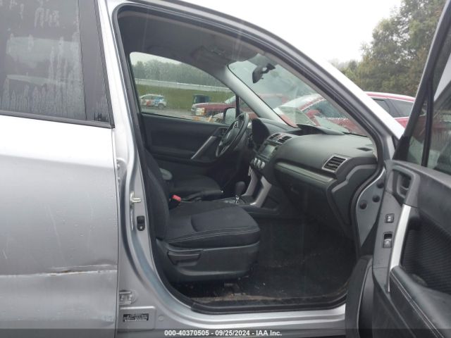 JF2SJABC2JH594954 Subaru Forester 2.5i