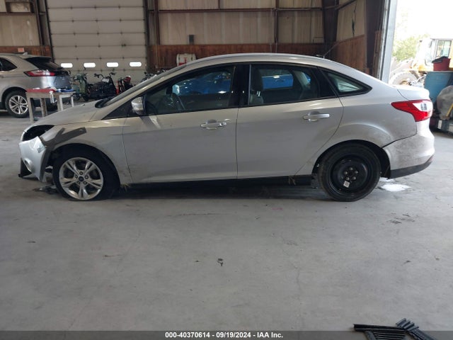 Ford FOCUS SE 2014 1FADP3F20EL274494 Image 14