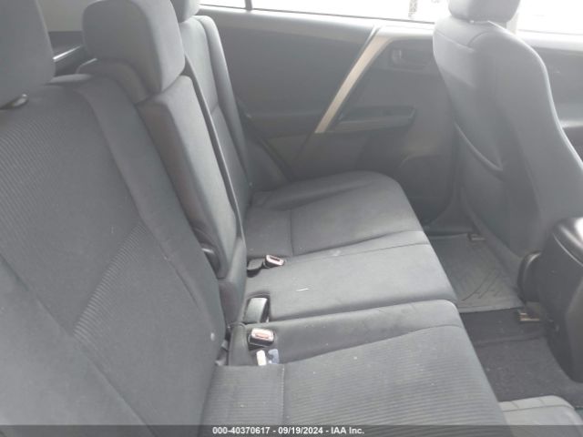 2T3BFREV7GW462433 Toyota RAV4 LE