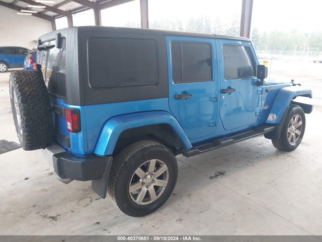 1C4BJWEG3FL627829 Jeep Wrangler Unlimited Sahara