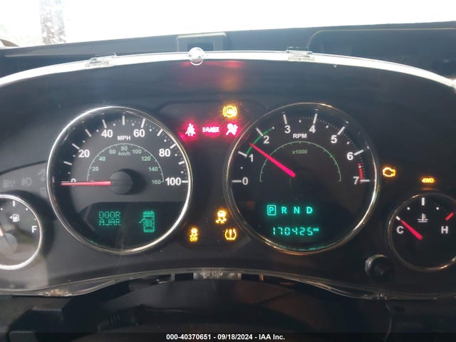 1C4BJWEG3FL627829 Jeep Wrangler Unlimited Sahara