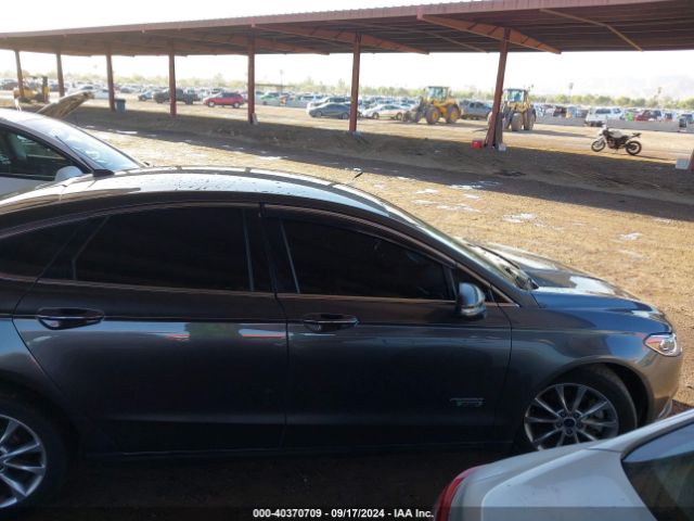 3FA6P0PU3JR205186 Ford Fusion Energi Se Luxury