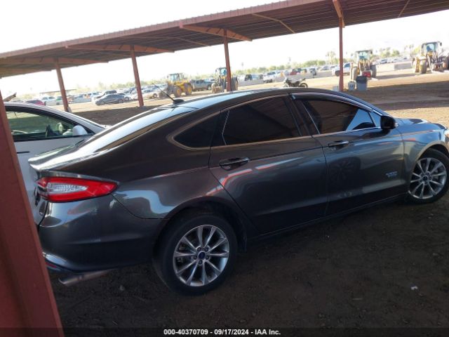 3FA6P0PU3JR205186 Ford Fusion Energi Se Luxury