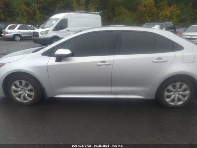 5YFB4MDE7RP131522 Toyota COROLLA LE
