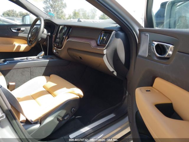 YV4L12RF0P1283966 Volvo Xc60 B5 Ultimate Bright Theme