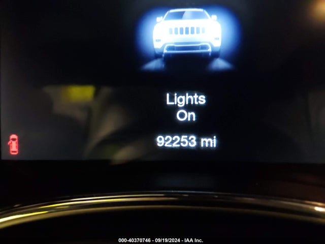 1C4RJFAG3JC487097 Jeep Grand Cherokee Altitude 4x4