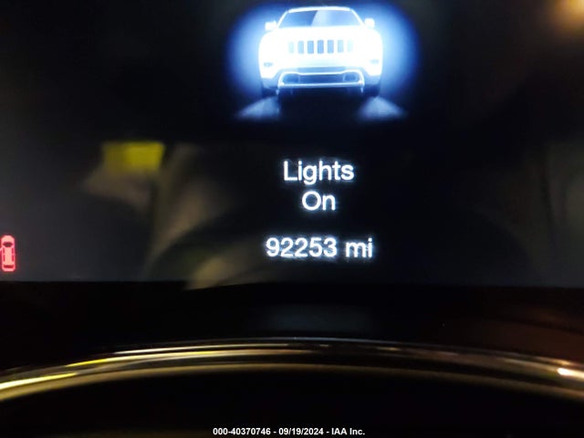 1C4RJFAG3JC487097 Jeep Grand Cherokee Altitude 4x4