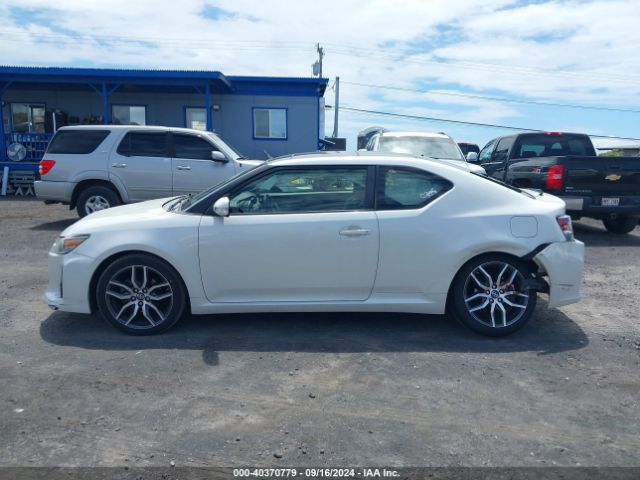 JTKJF5C75GJ024705 Scion TC
