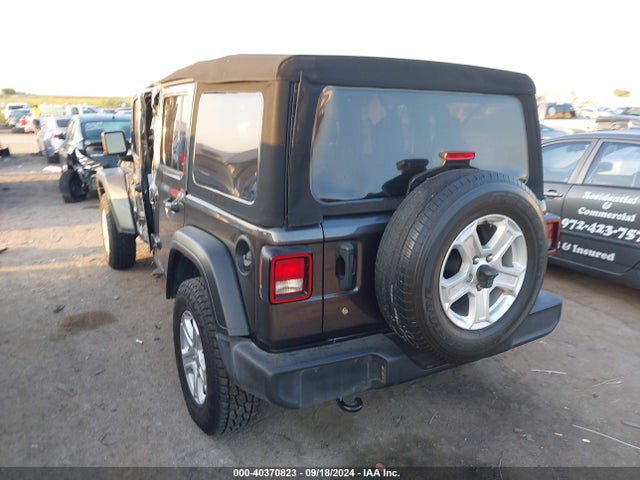 1C4HJXDG6KW662617 Jeep Wrangler Unlimited Sport S 4x4