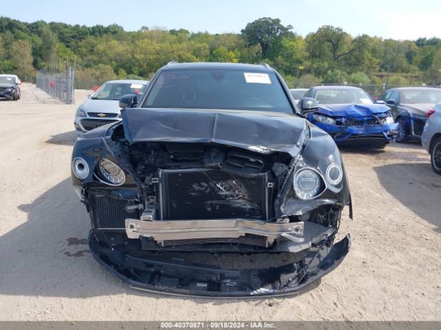SJAAM2ZV3KC024637 Bentley Bentayga V8