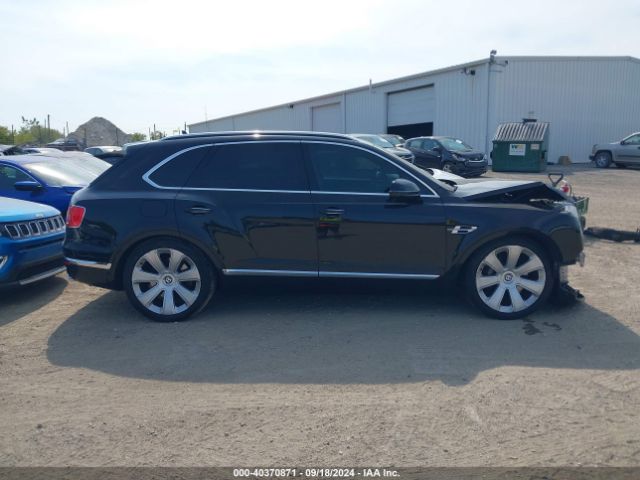 SJAAM2ZV3KC024637 Bentley Bentayga V8