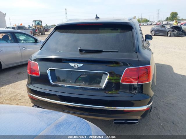 SJAAM2ZV3KC024637 Bentley Bentayga V8