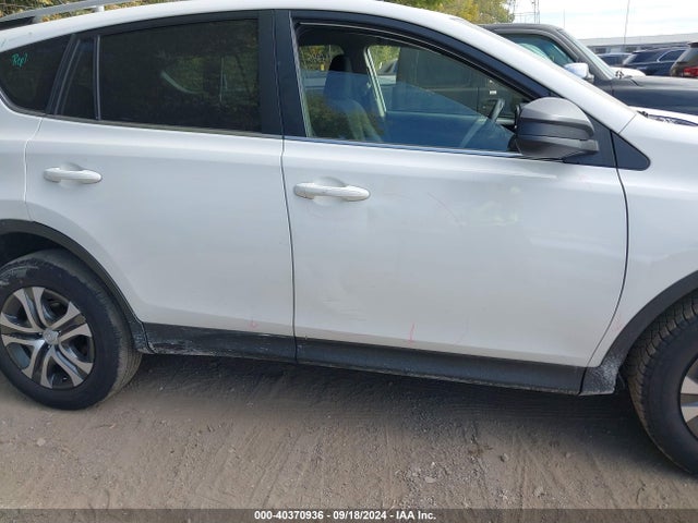 Toyota RAV4 LE 2015 JTMBFREV3FD122997 Image 13