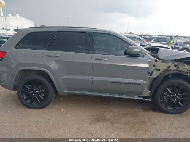 1C4RJEAG8MC713052 Jeep Grand Cherokee Laredo X 4x2