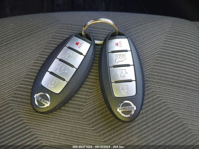 KNMAT2MV5GP647699 Nissan ROGUE SV