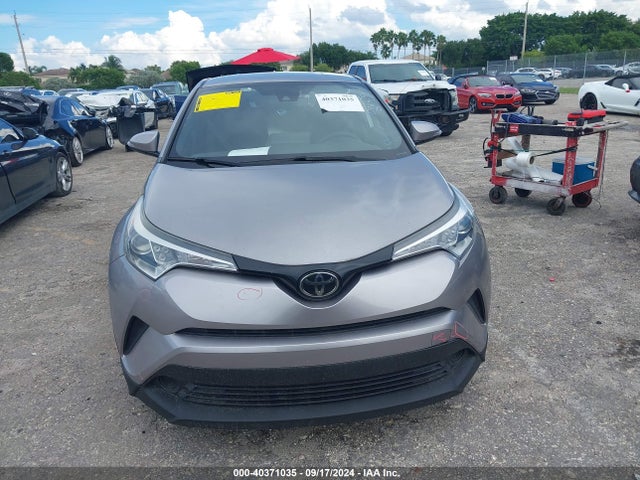 Toyota C-HR LE 2019 NMTKHMBX3KR098751 Image 13