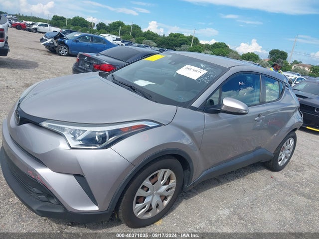 Toyota C-HR LE 2019 NMTKHMBX3KR098751 Image 18
