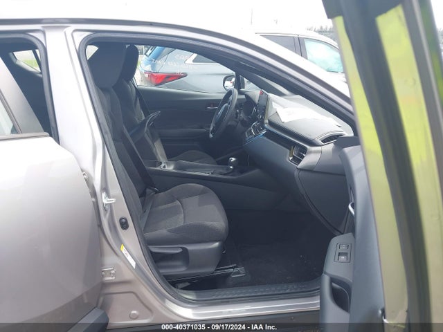 Toyota C-HR LE 2019 NMTKHMBX3KR098751 Image 5