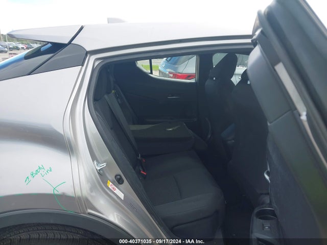 Toyota C-HR LE 2019 NMTKHMBX3KR098751 Image 8
