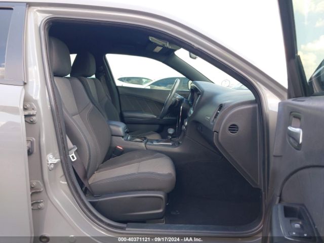 2C3CDXBG0KH599859 Dodge Charger Sxt Rwd