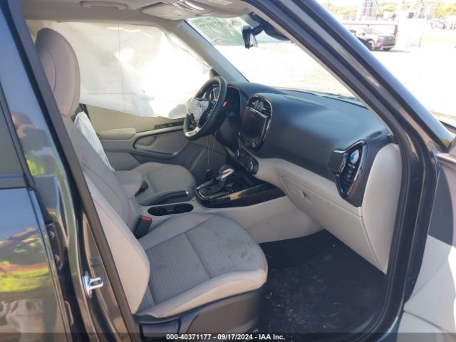 KNDJ33AU3R7919686 KIA SOUL EX