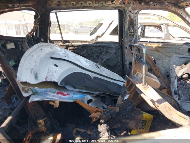Toyota Highlander Xle 2021 5TDGZRBH8MS060669 Image 8