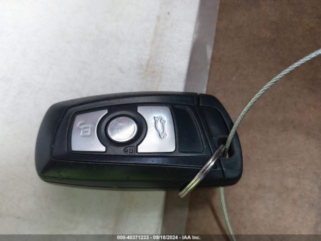 WBA3B1C59EK131103 BMW 320i