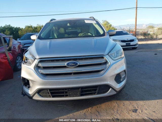 1FMCU0HD7JUC09444 Ford ESCAPE SEL