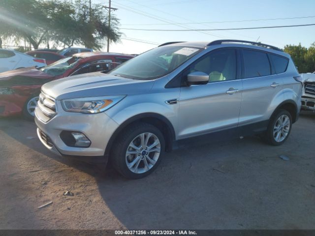 1FMCU0HD7JUC09444 Ford ESCAPE SEL