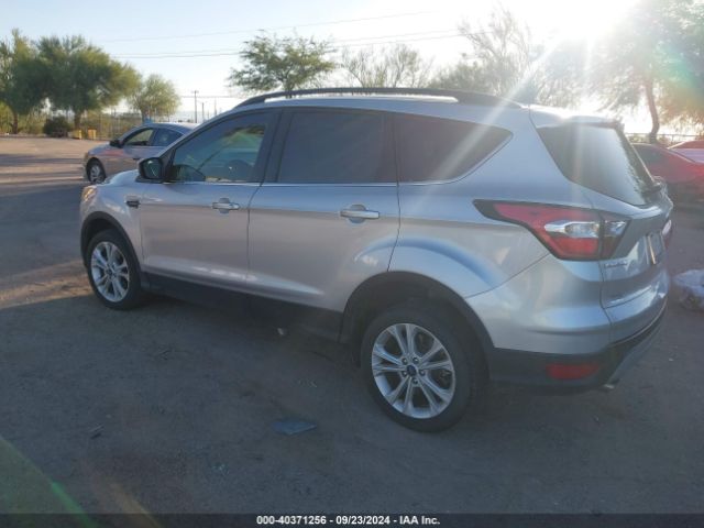 1FMCU0HD7JUC09444 Ford ESCAPE SEL