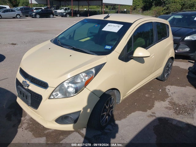 Chevrolet Spark Ls Auto 2014 KL8CB6S99EC477160 Image 2