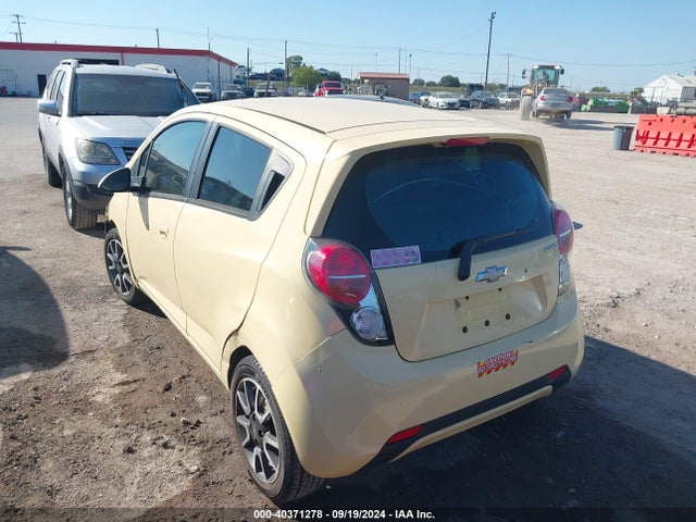 Chevrolet Spark Ls Auto 2014 KL8CB6S99EC477160 Image 3