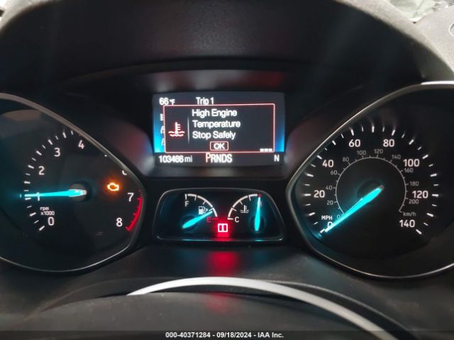 1FMCU9HD9JUC68399 Ford ESCAPE SEL