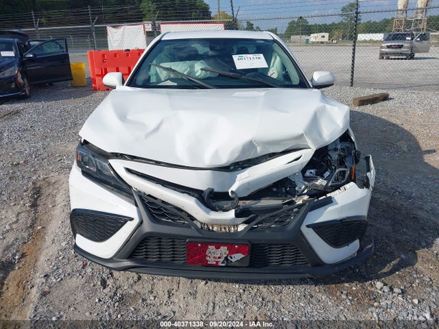 4T1G11AK7MU515945 Toyota CAMRY SE