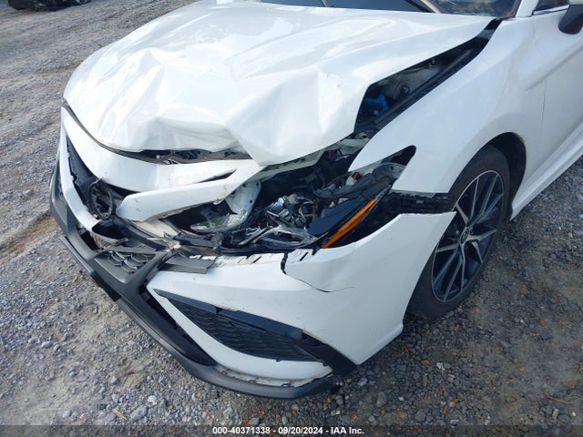 4T1G11AK7MU515945 Toyota CAMRY SE